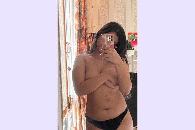 Sexy-Nri-Model-Nude-Selfies-Exposing-Amazing-Body_005.jpg